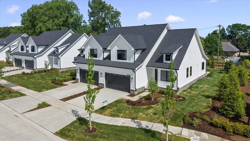 5865 Heights Drive Sterling Heights City MI 48314