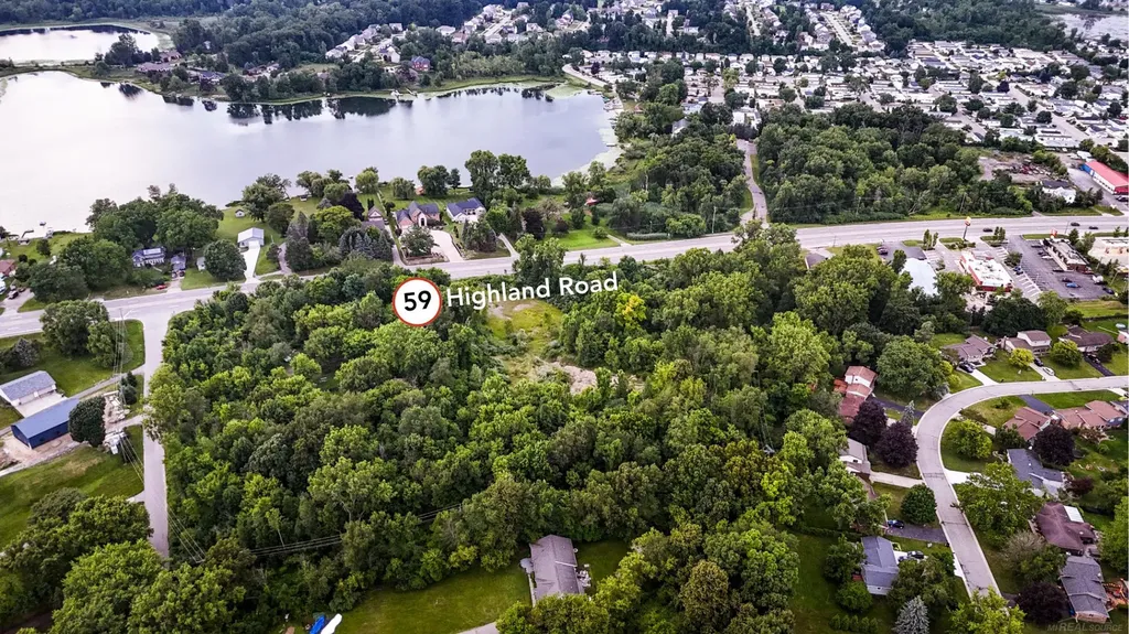 9915 Highland Road White Lake Charter Township MI 48383