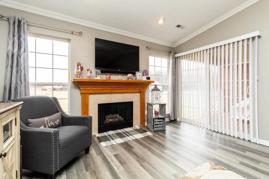 52196 Naugatuck Drive Macomb Township MI 48042