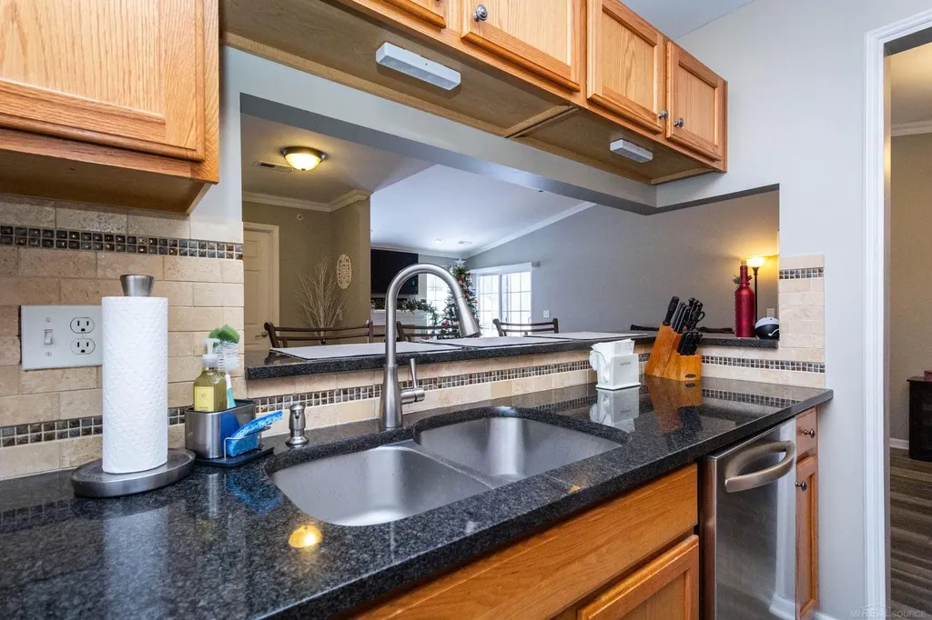52196 Naugatuck Drive Macomb Township MI 48042