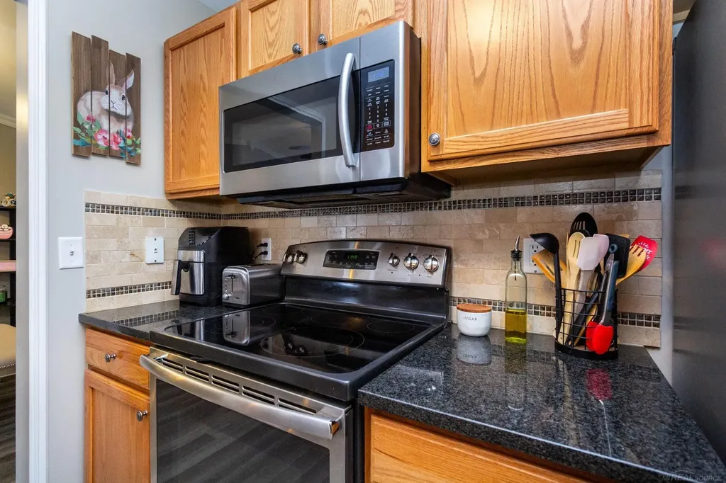 52196 Naugatuck Drive Macomb Township MI 48042