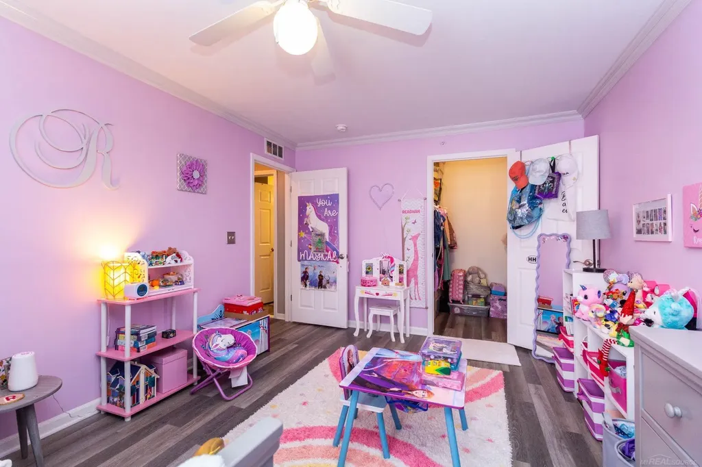52196 Naugatuck Drive Macomb Township MI 48042