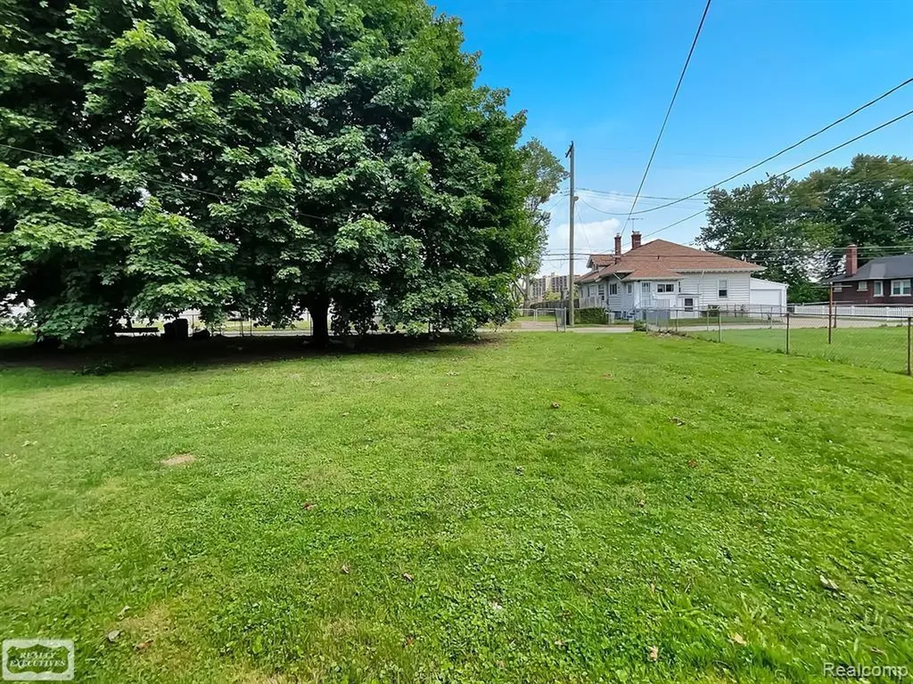 35 Michigan Avenue Mt. Clemens City MI 48043