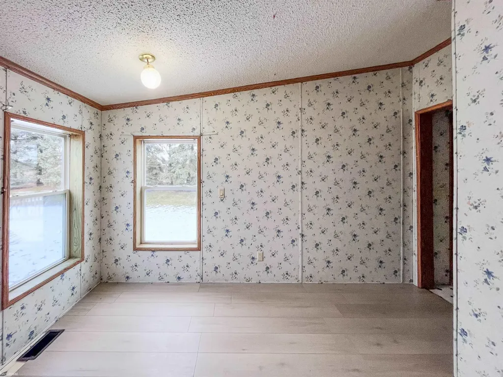 33181 Waterfall Court Lenox Township MI 48048