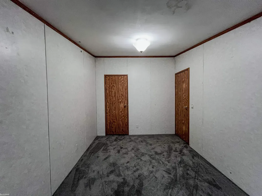 33181 Waterfall Court Lenox Township MI 48048