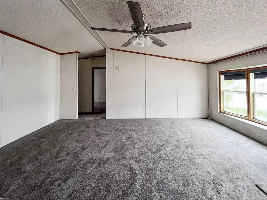 33181 Waterfall Court Lenox Township MI 48048