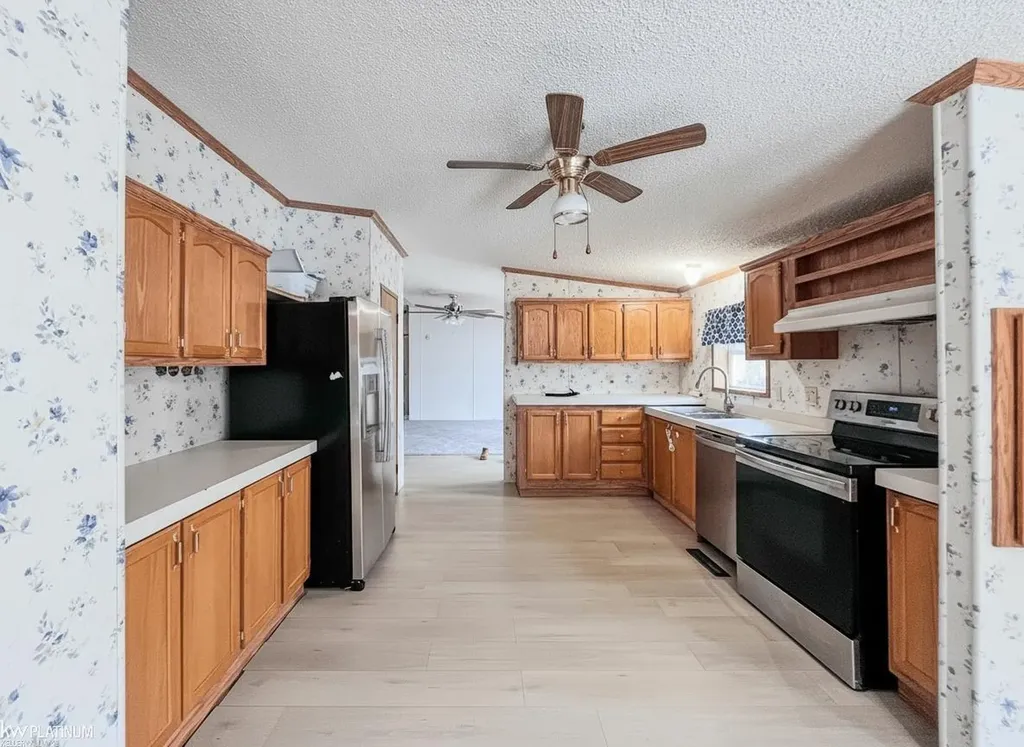 33181 Waterfall Court Lenox Township MI 48048