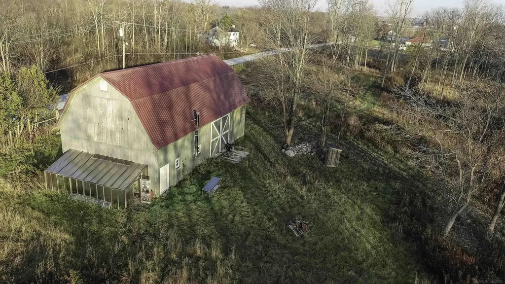 61776 Indian Trail Road Ray Township MI 48096