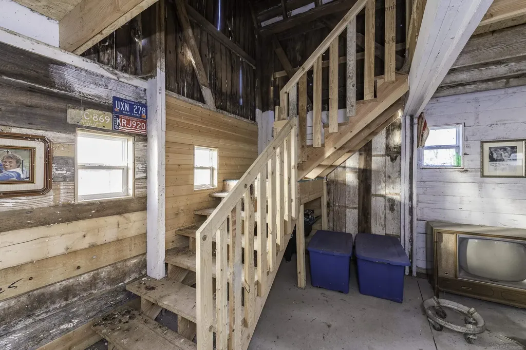 61776 Indian Trail Road Ray Township MI 48096