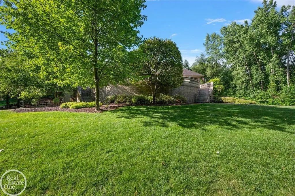 4575 Hidden Glen Circle Oakland Charter Township MI 48306