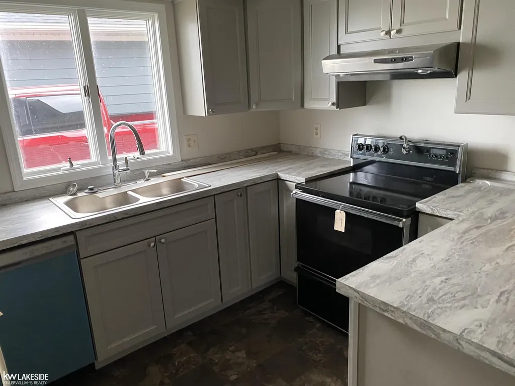 3881 Port Austin Road Lake Township MI 48725