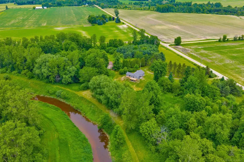 495 N Church Road Bridgehampton Township MI 48419