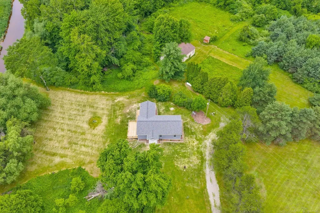 495 N Church Road Bridgehampton Township MI 48419