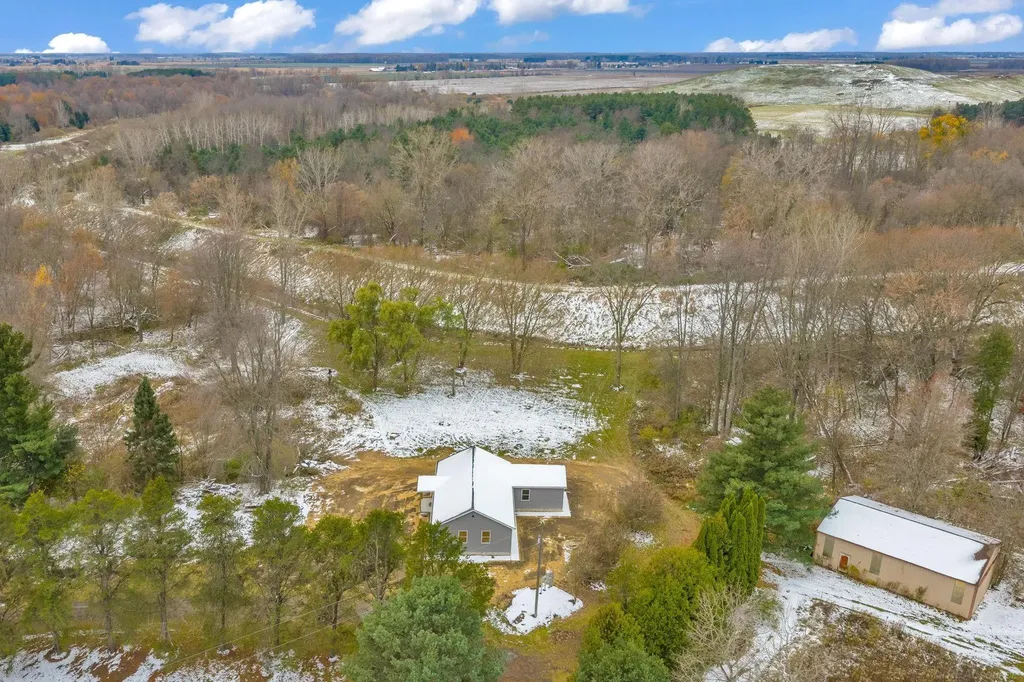 495 N Church Road Bridgehampton Township MI 48419