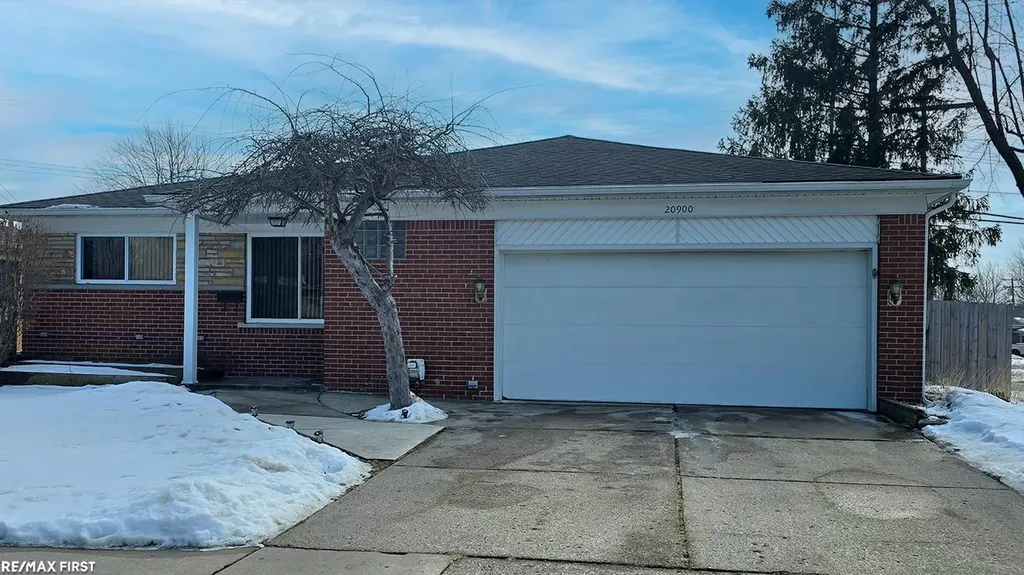 20900 Bayside Street St. Clair Shores City MI 48081