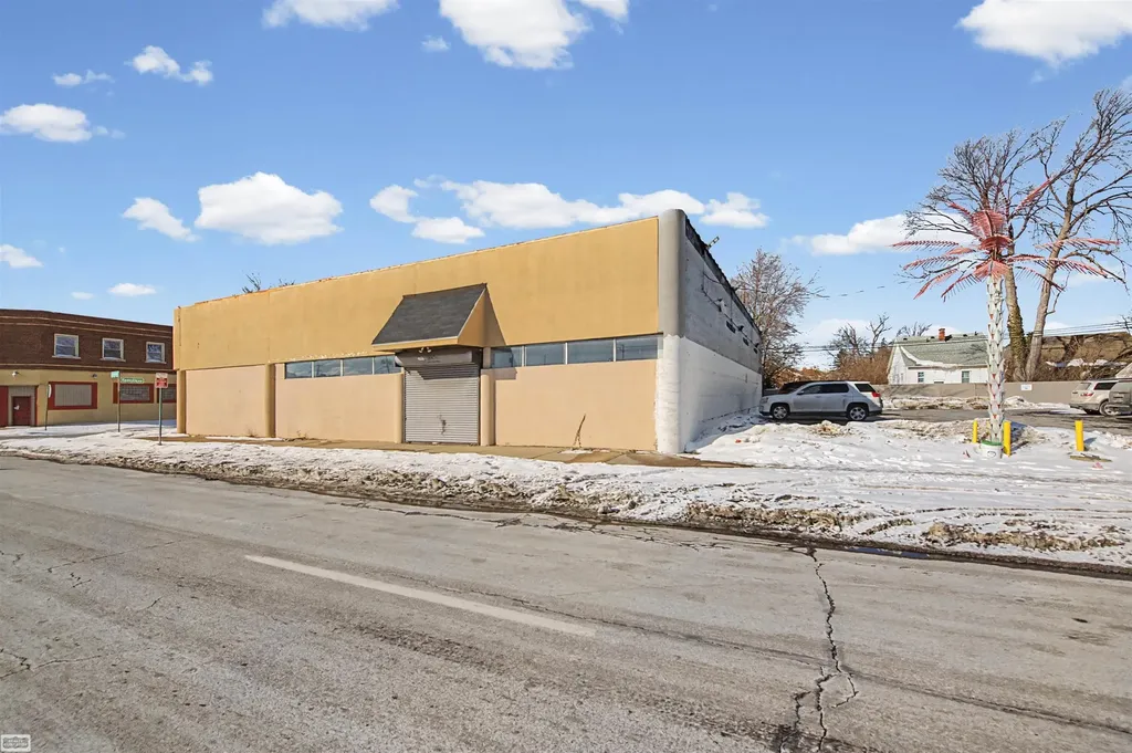 14701 Harper Avenue Detroit City MI 48224