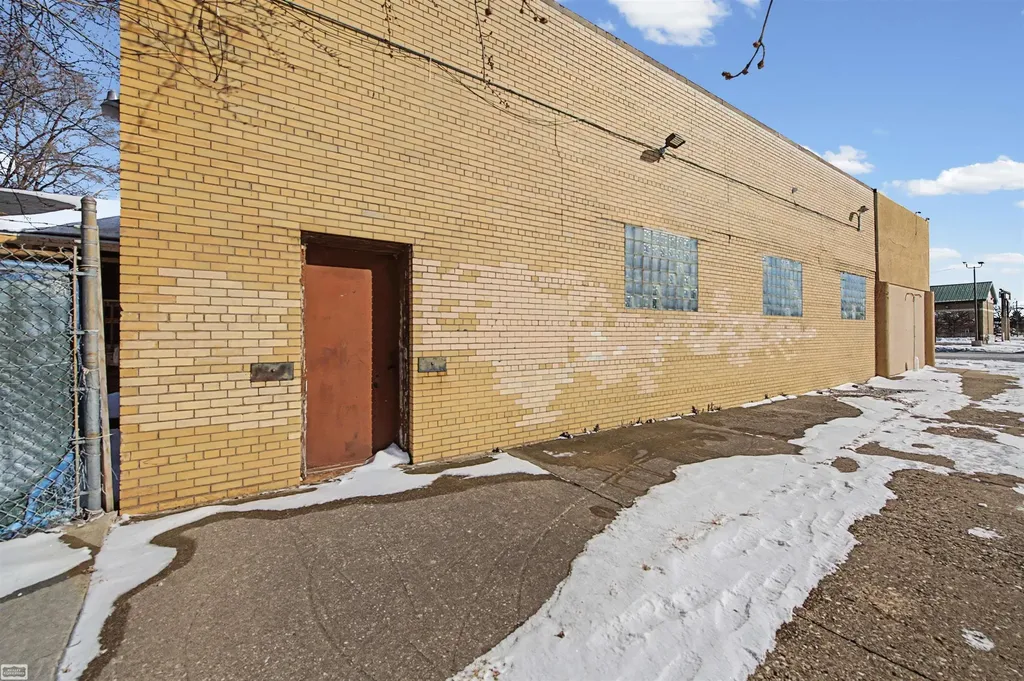 14701 Harper Avenue Detroit City MI 48224