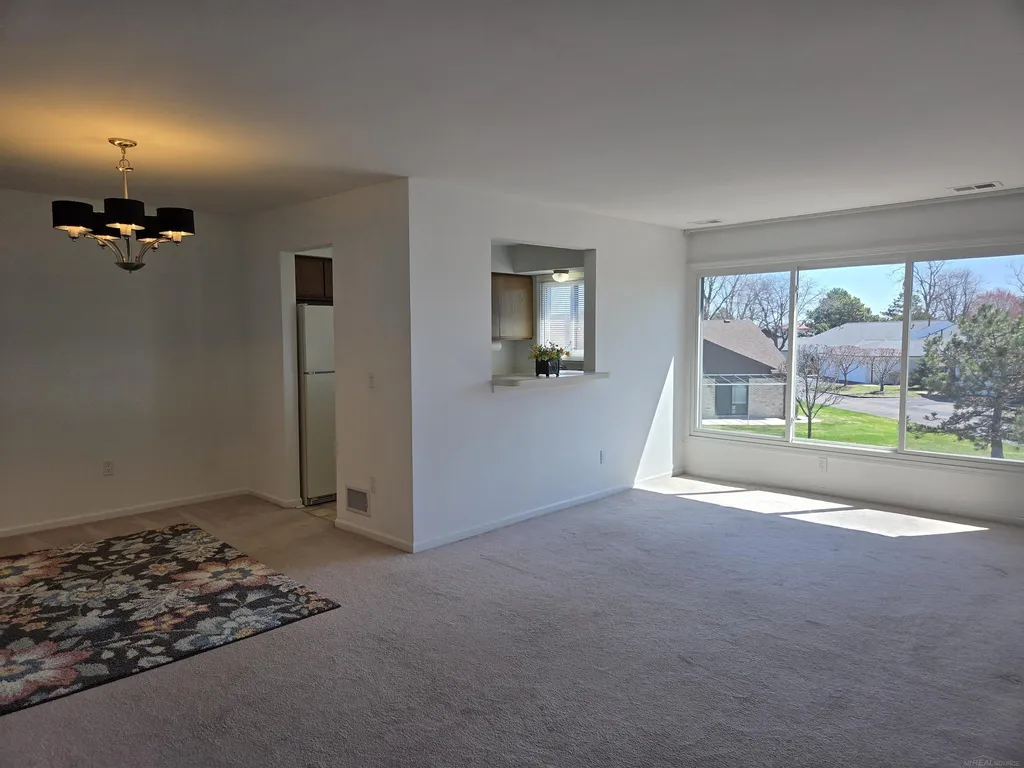 507 Country Club Drive St. Clair Shores City MI 48082
