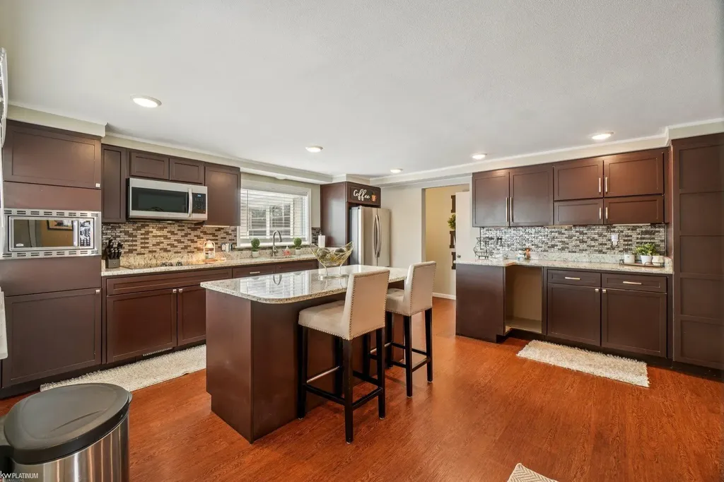 2335 Water Street Port Huron Charter Township MI 48060