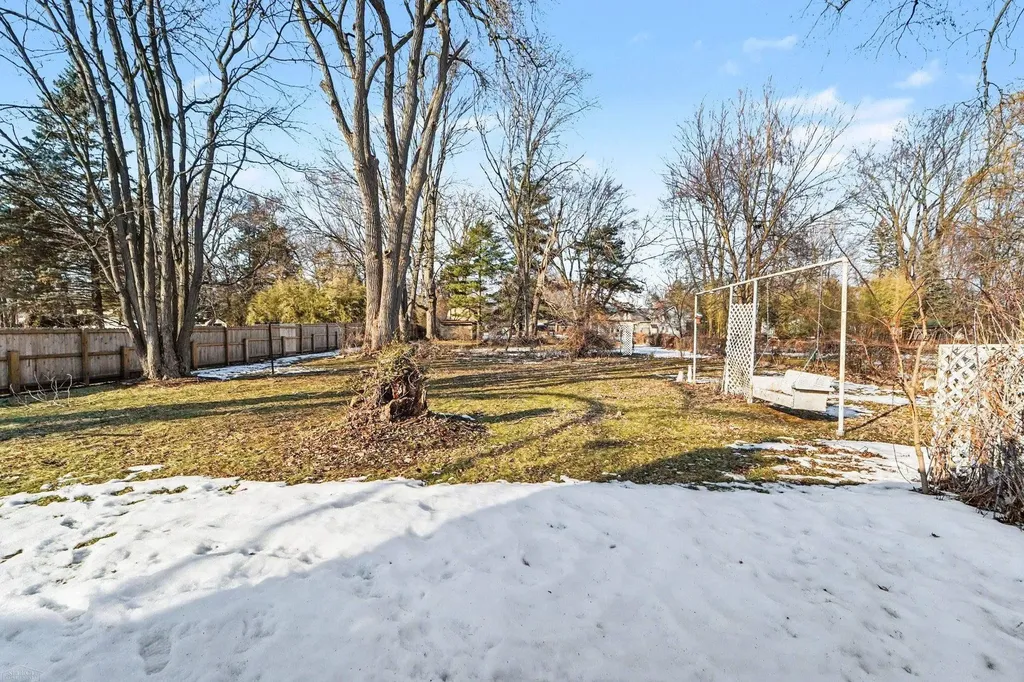 1121 Ottawa Street Royal Oak City MI 48073