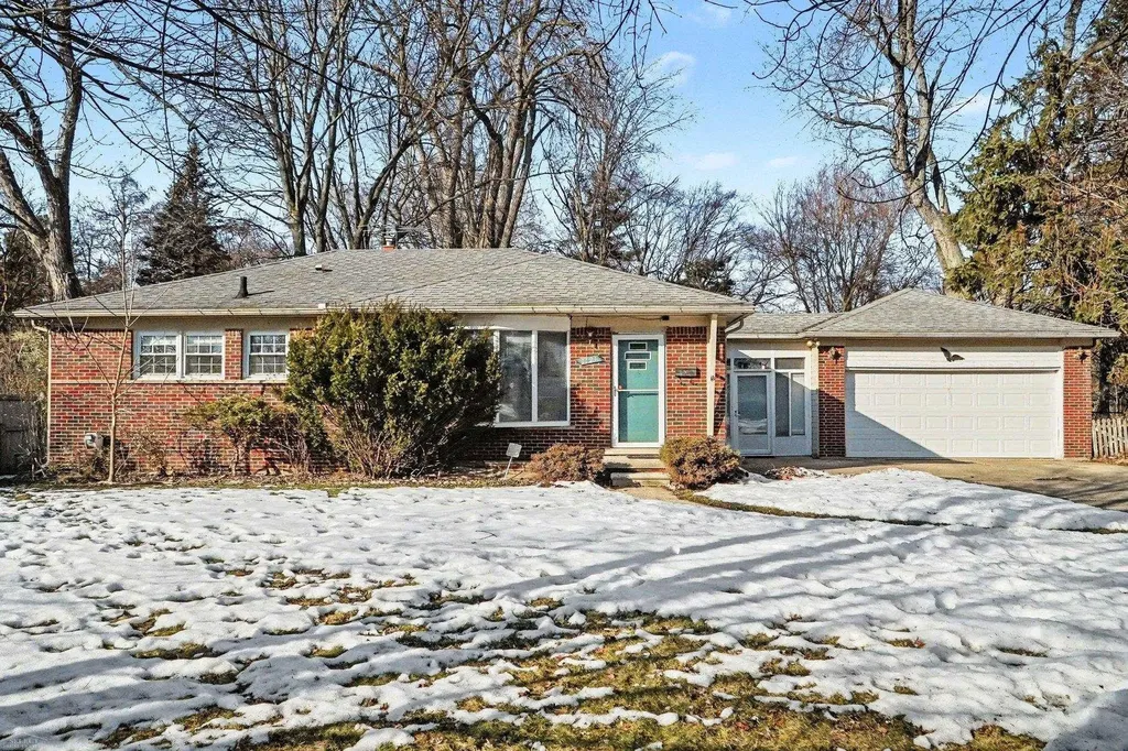 1121 Ottawa Street Royal Oak City MI 48073