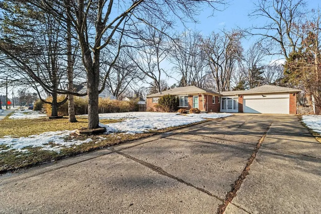 1121 Ottawa Street Royal Oak City MI 48073