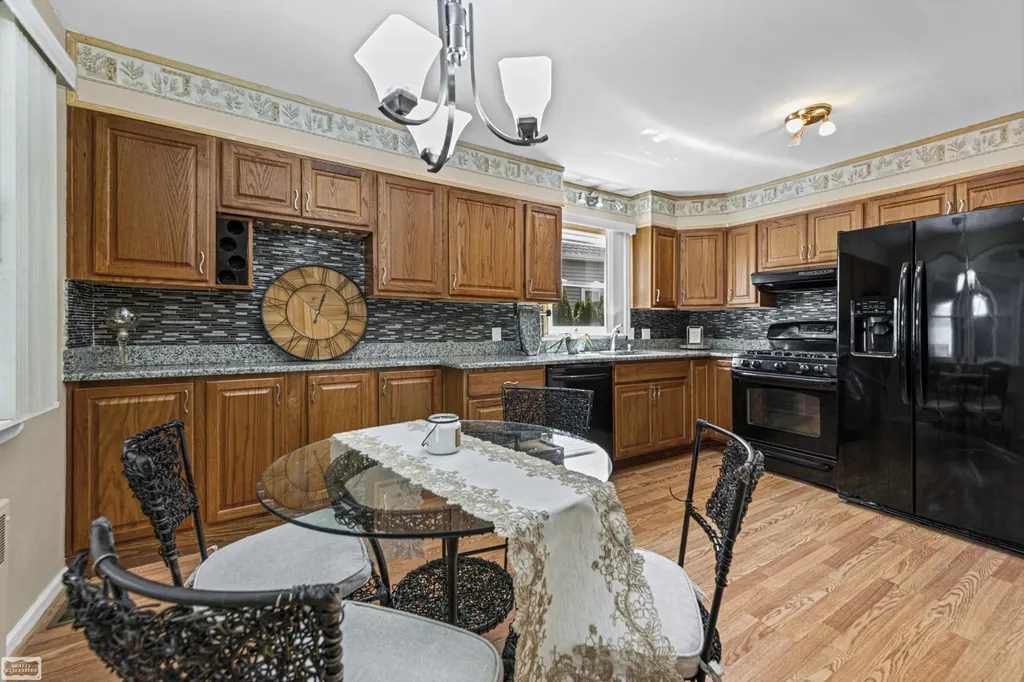 114 Interlochen Drive Algonac City MI 48001
