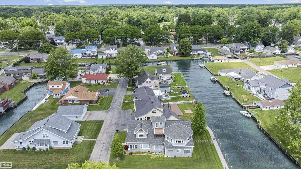 114 Interlochen Drive Algonac City MI 48001
