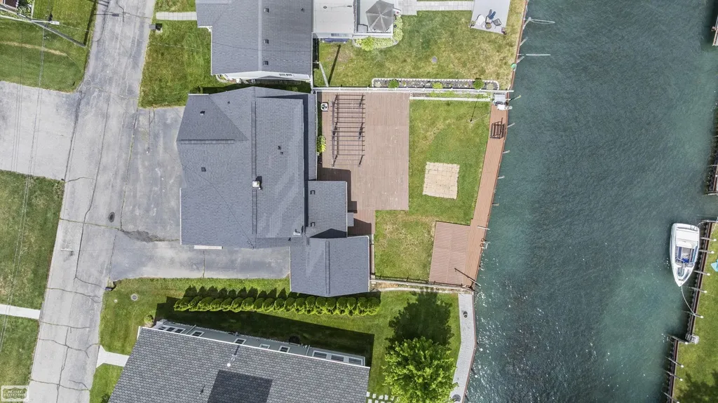 114 Interlochen Drive Algonac City MI 48001
