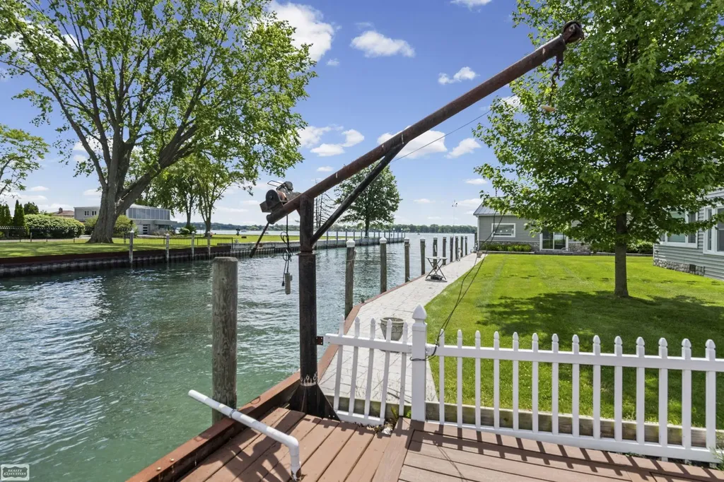 114 Interlochen Drive Algonac City MI 48001