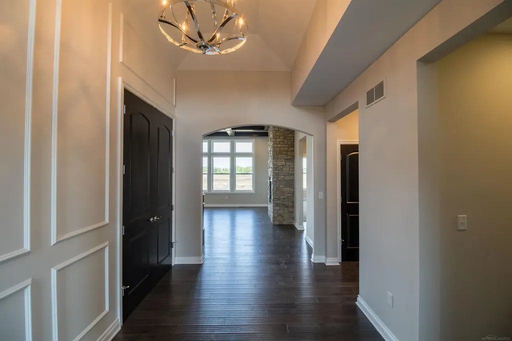 7496 Brunswick Drive Washington Township MI 48095