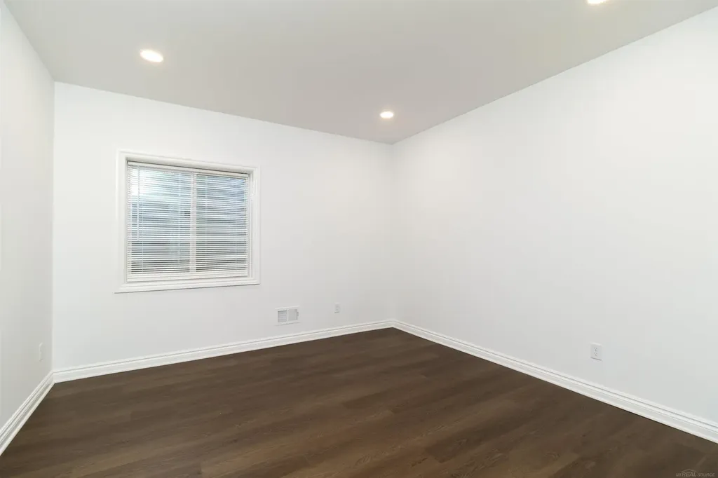 7474 Brunswick Drive Washington Township MI 48095