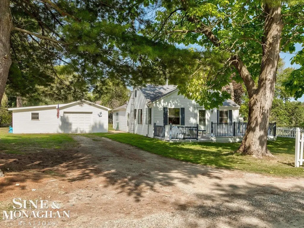 7205 Dogwood Avenue Lexington Village MI 48450