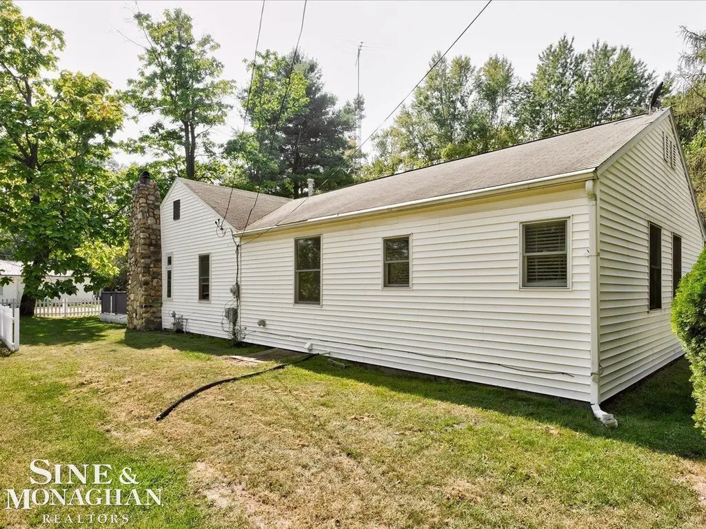 7205 Dogwood Avenue Lexington Village MI 48450