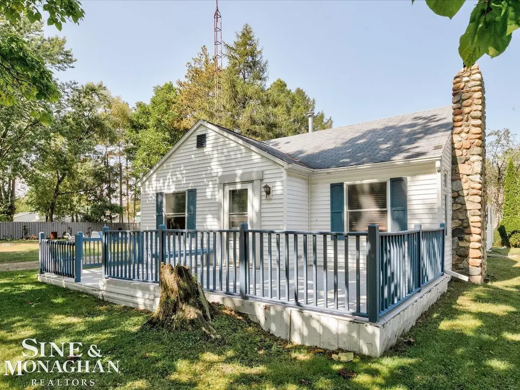7205 Dogwood Avenue Lexington Village MI 48450