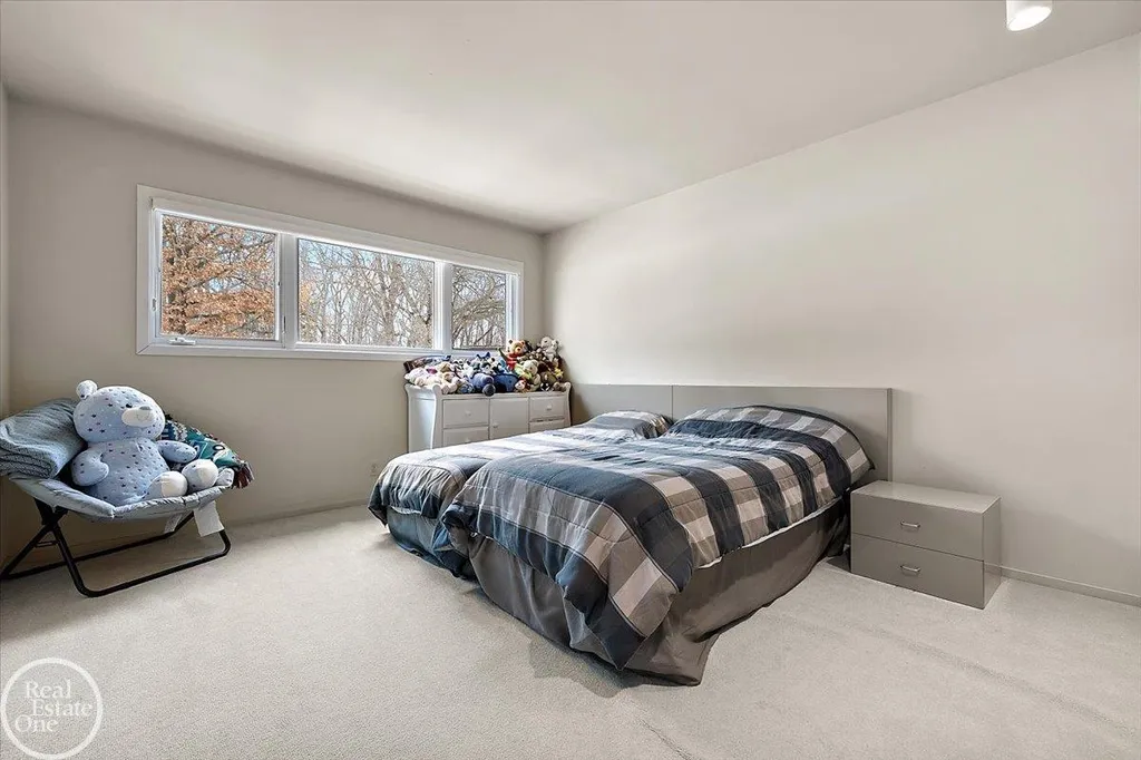 3750 Orion Road Oakland Charter Township MI 48363
