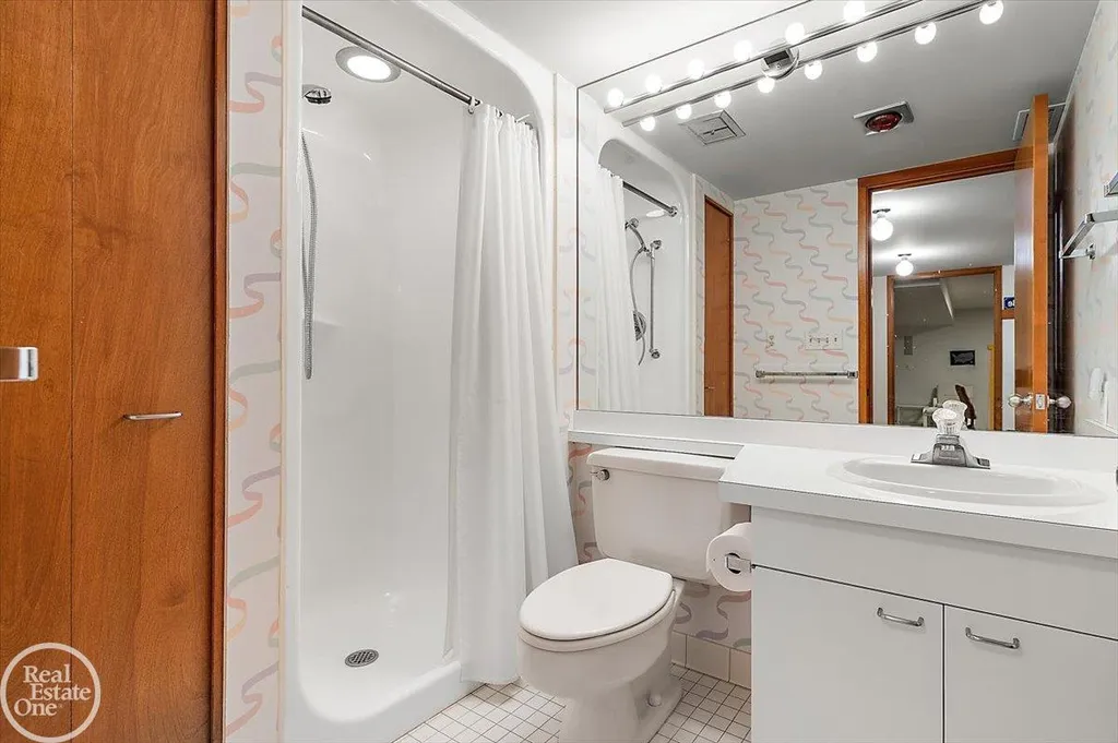 3750 Orion Road Oakland Charter Township MI 48363