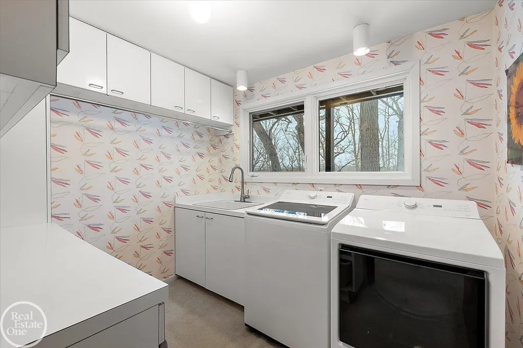 3750 Orion Road Oakland Charter Township MI 48363