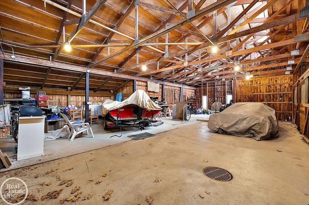 3750 Orion Road Oakland Charter Township MI 48363