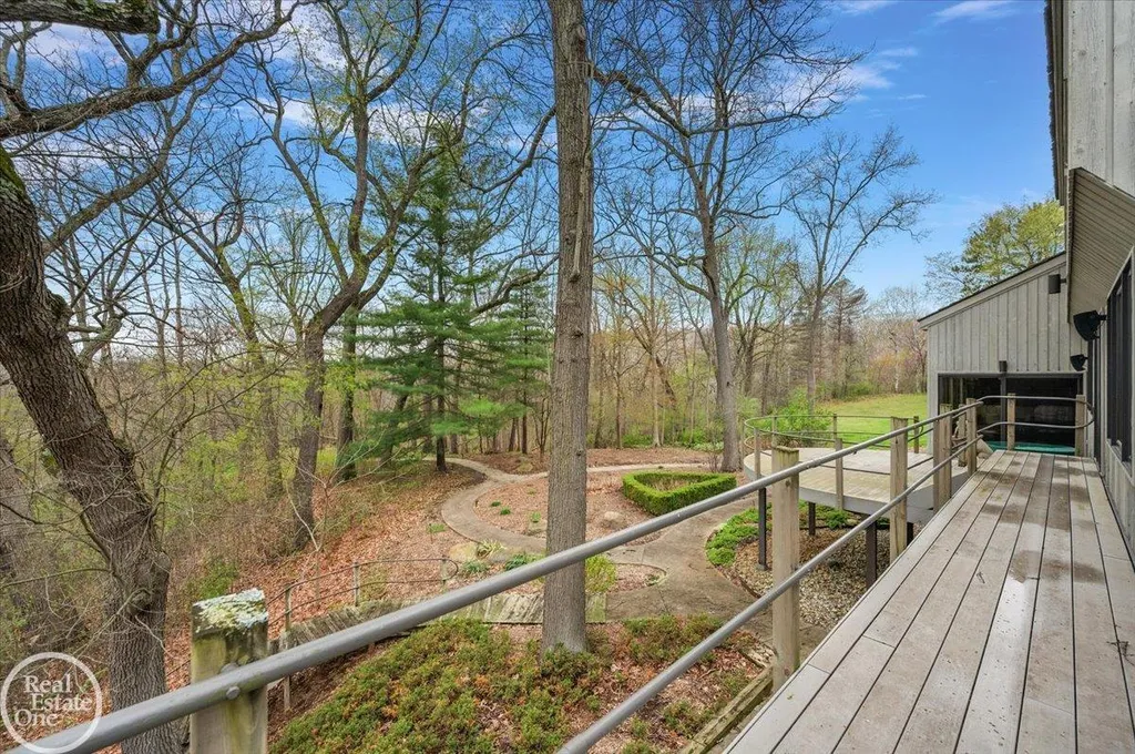 3750 Orion Road Oakland Charter Township MI 48363