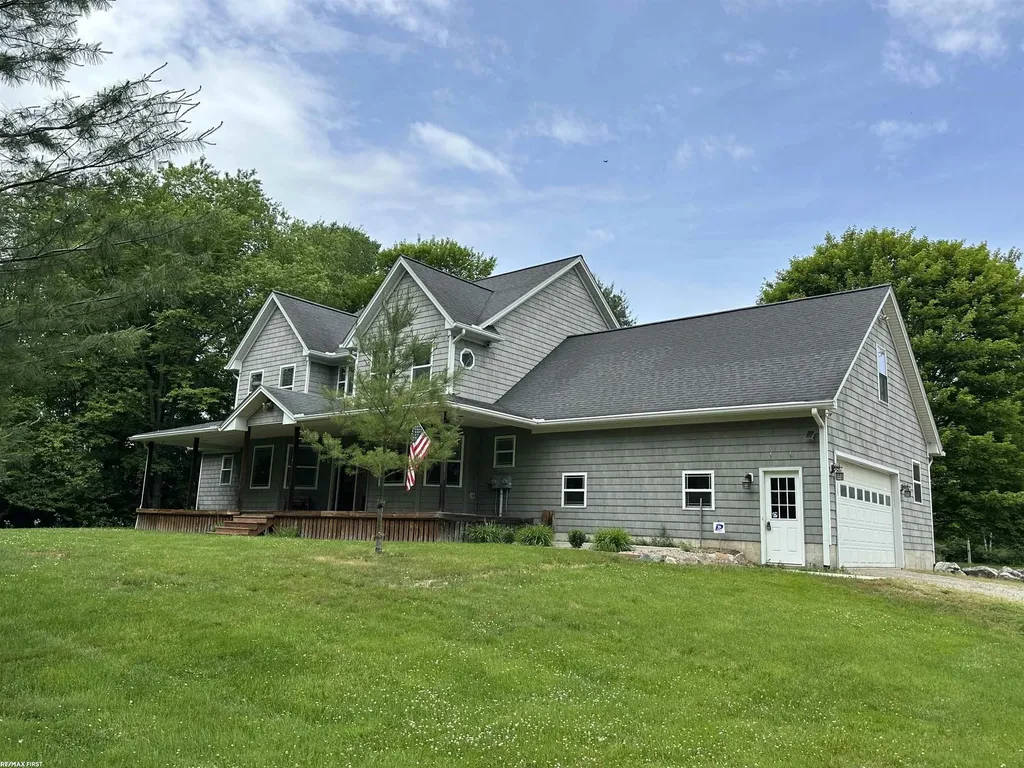 6776 Ravenswood Road Kimball Township MI 48074