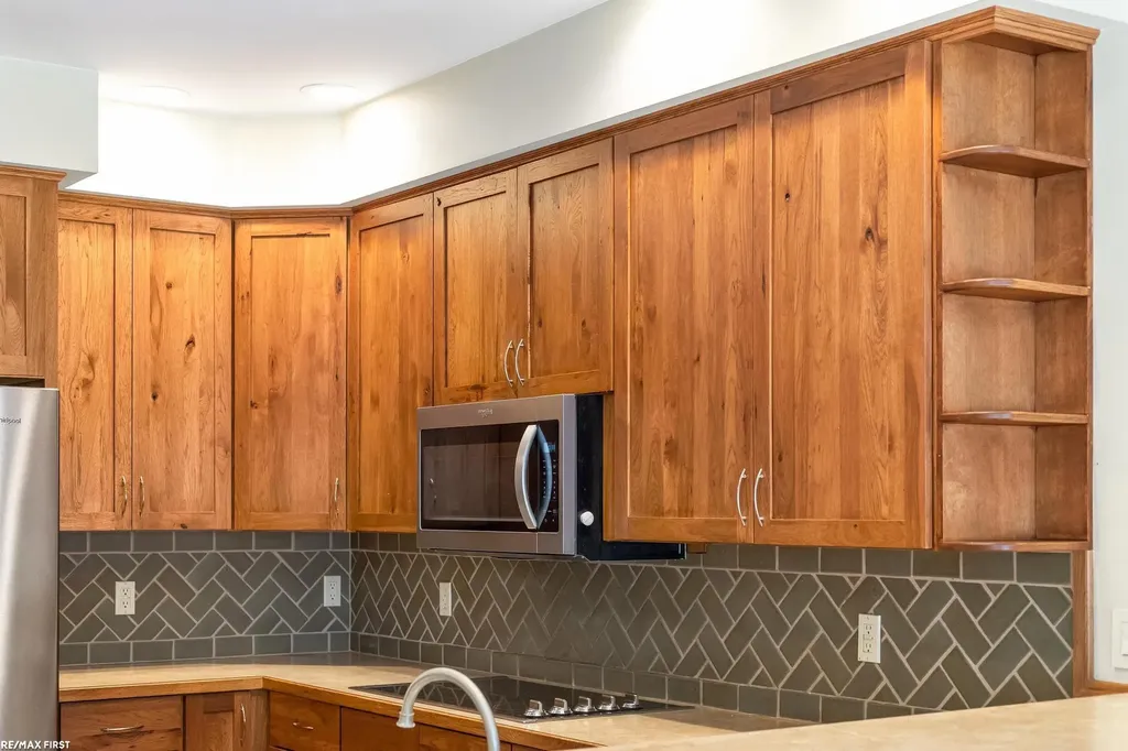 6776 Ravenswood Road Kimball Township MI 48074