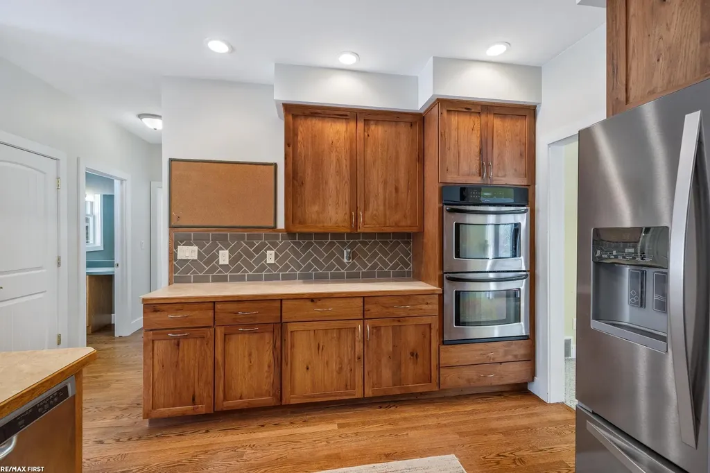 6776 Ravenswood Road Kimball Township MI 48074