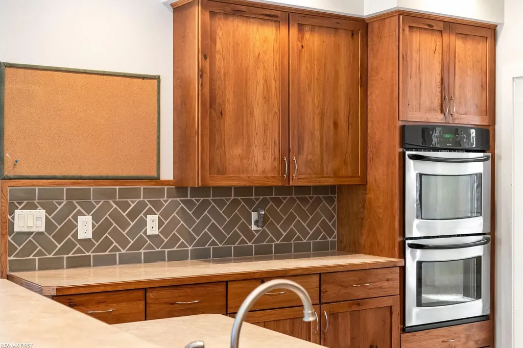 6776 Ravenswood Road Kimball Township MI 48074