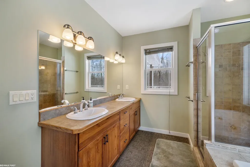 6776 Ravenswood Road Kimball Township MI 48074