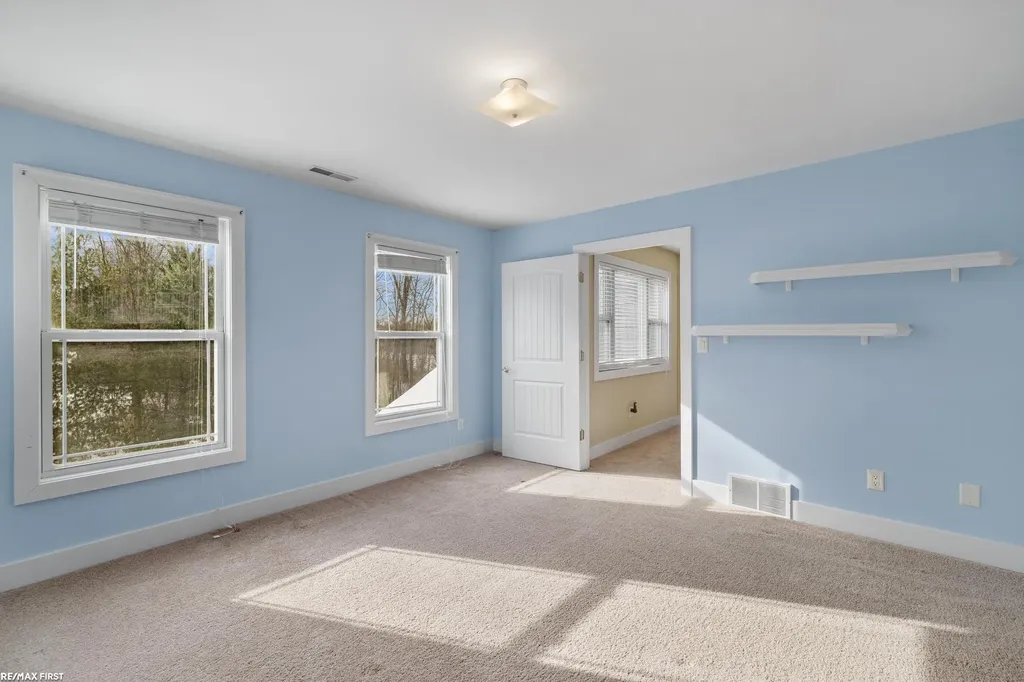 6776 Ravenswood Road Kimball Township MI 48074
