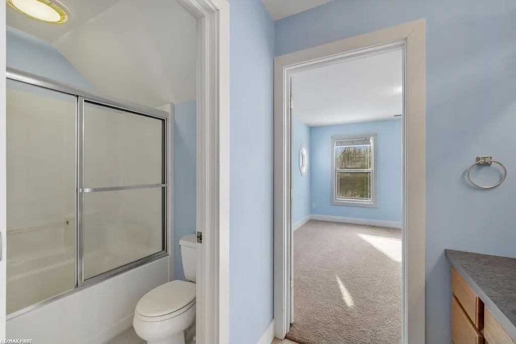 6776 Ravenswood Road Kimball Township MI 48074