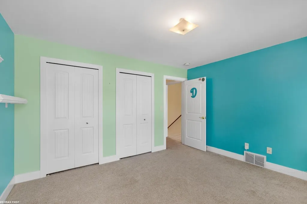 6776 Ravenswood Road Kimball Township MI 48074