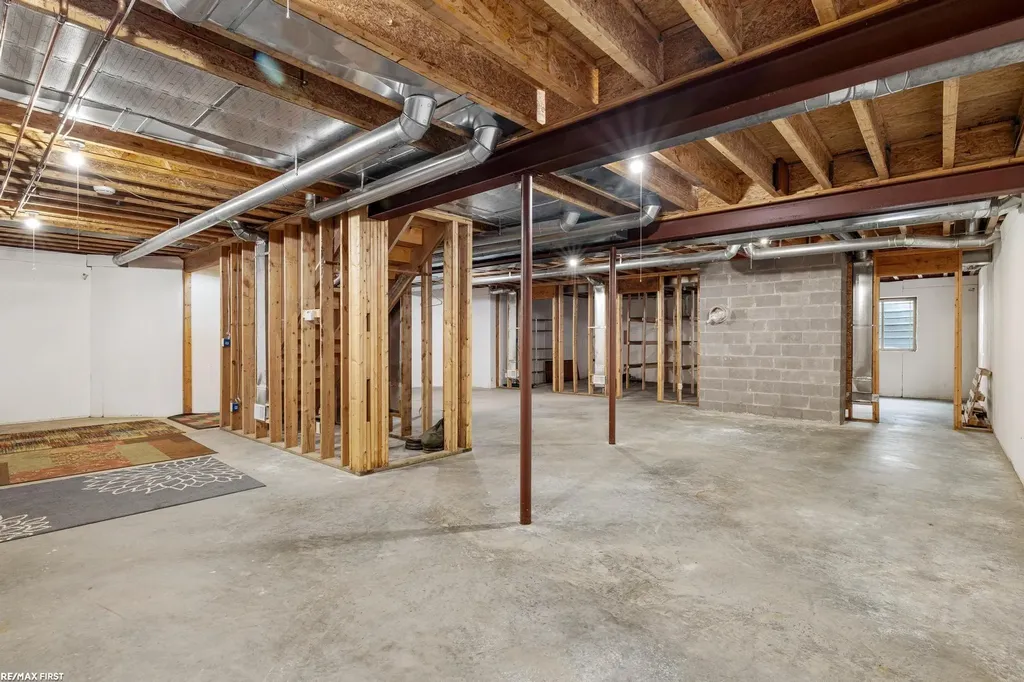 6776 Ravenswood Road Kimball Township MI 48074