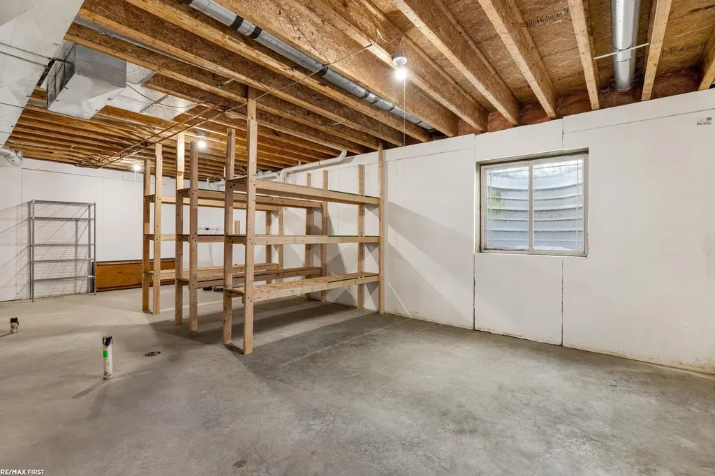 6776 Ravenswood Road Kimball Township MI 48074